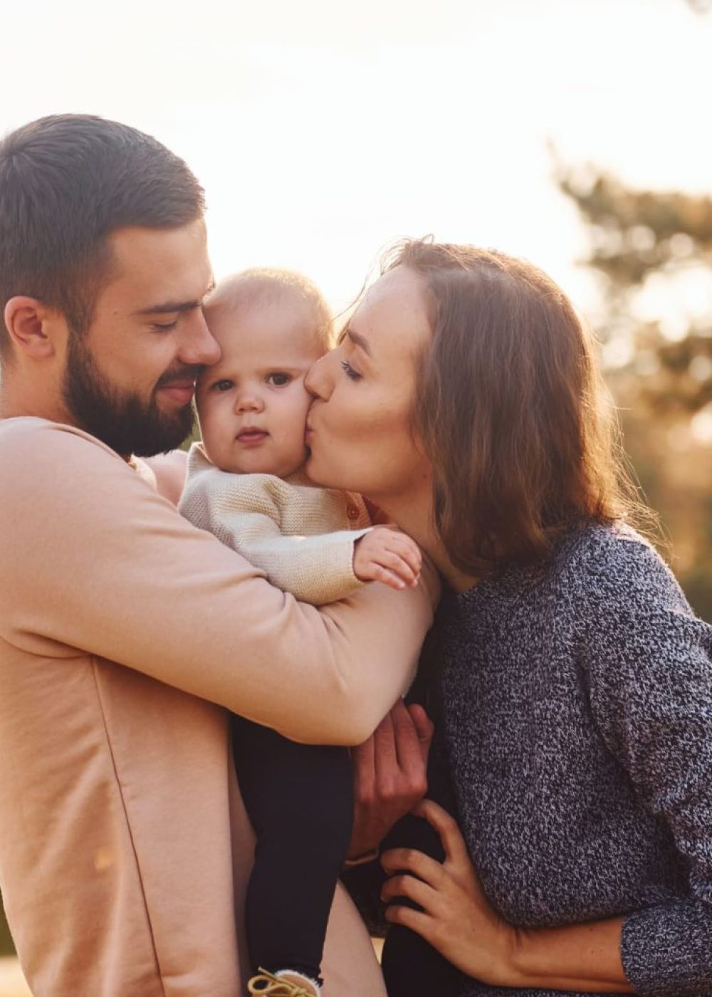 happy-family-of-mother-family-and-little-baby-res-2023-11-27-05-31-06-utc